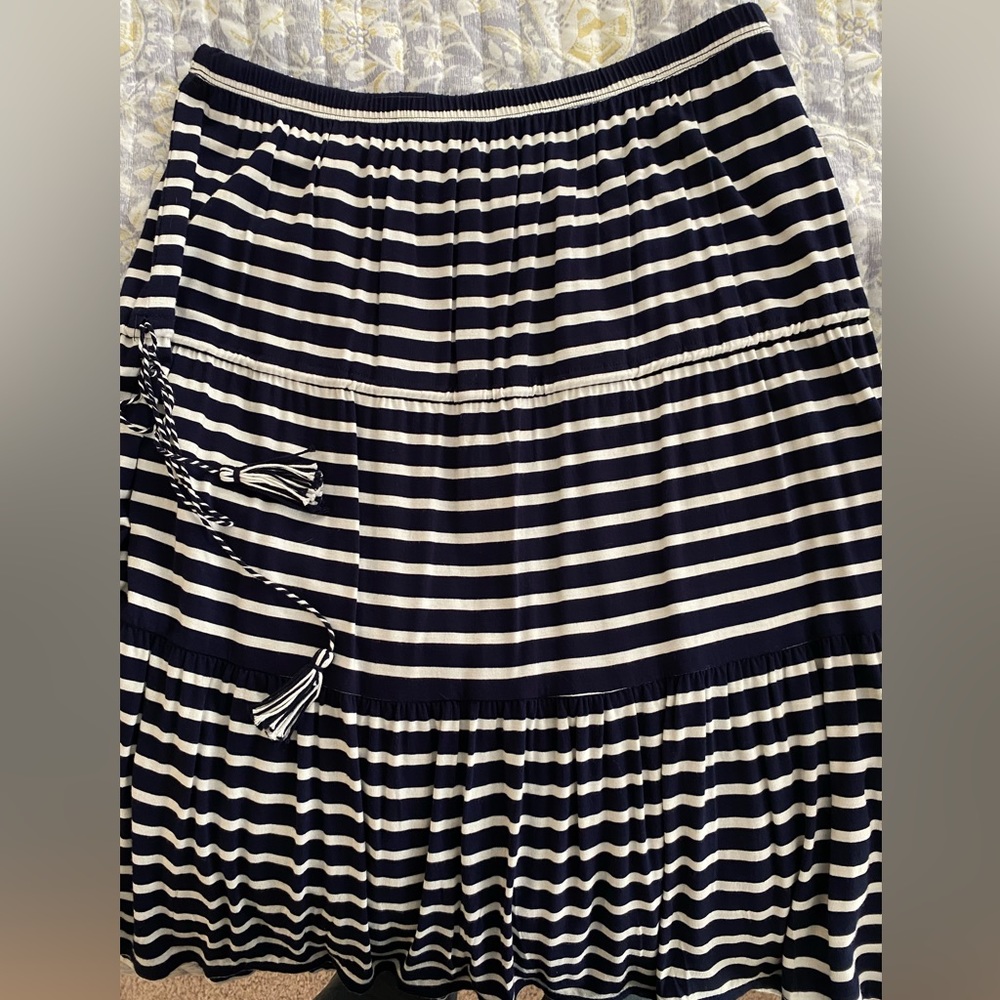 Sophie Max NWOT Boho Navy/White striped skirt - size Medium